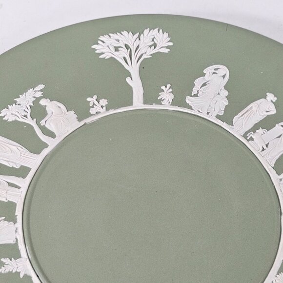 Wedgwood Sage Green Jasperware Plate With Classical Relief Design 9.5" - Picture 3 of 9